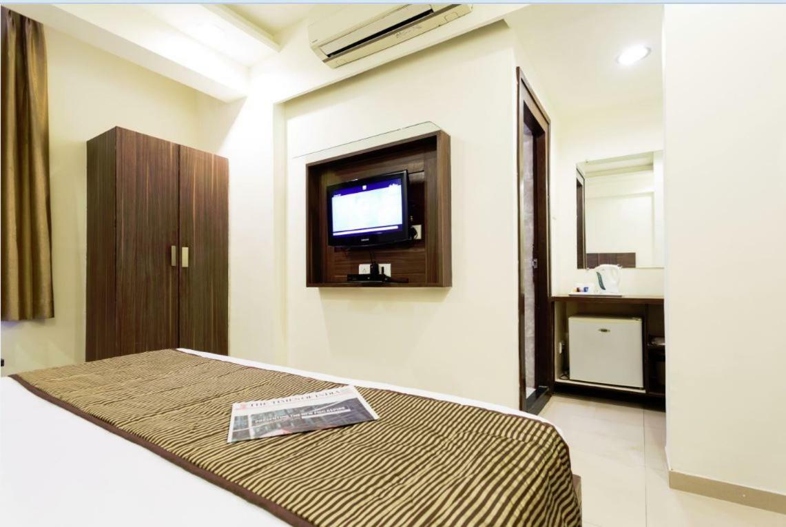 Treatotel Ahmedabad Bagian luar foto